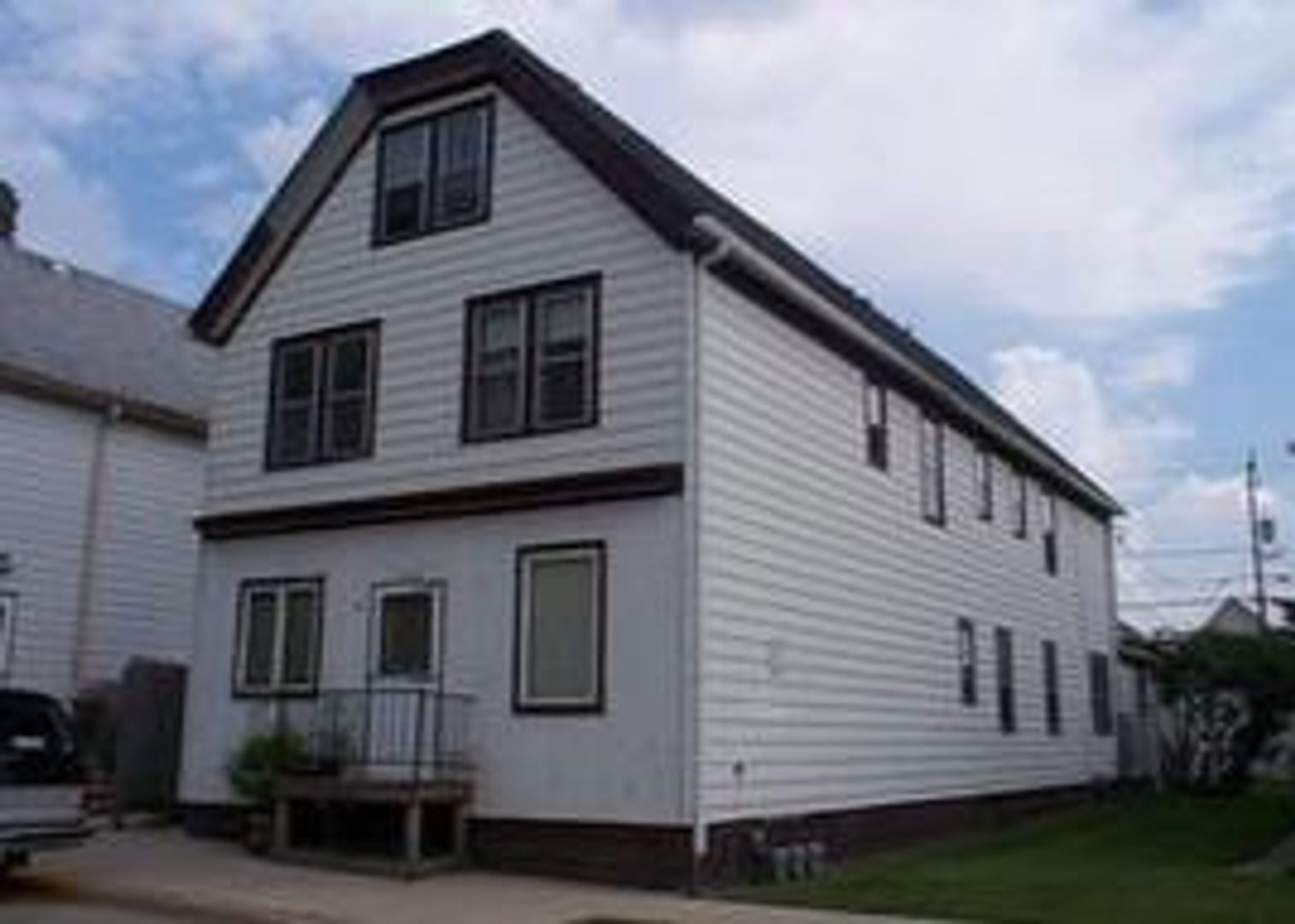 South Milwaukee Townhome: 1403 Rawson Ave  Apt 1