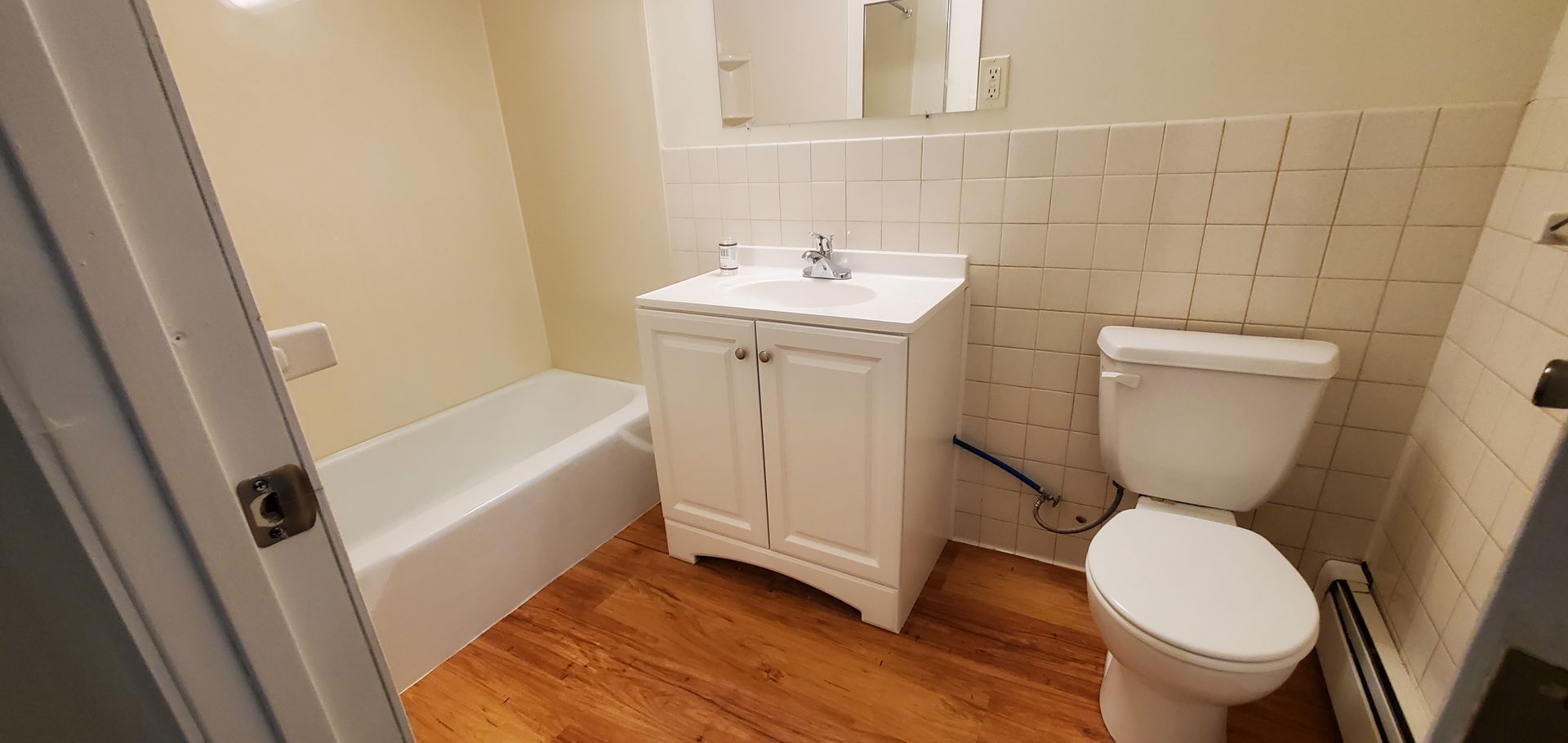 St Paul Apartment: 2082 Como Avenue