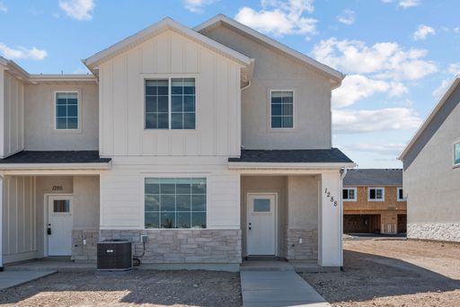 Brand-new, Beautiful 4-Bedroom Townhome