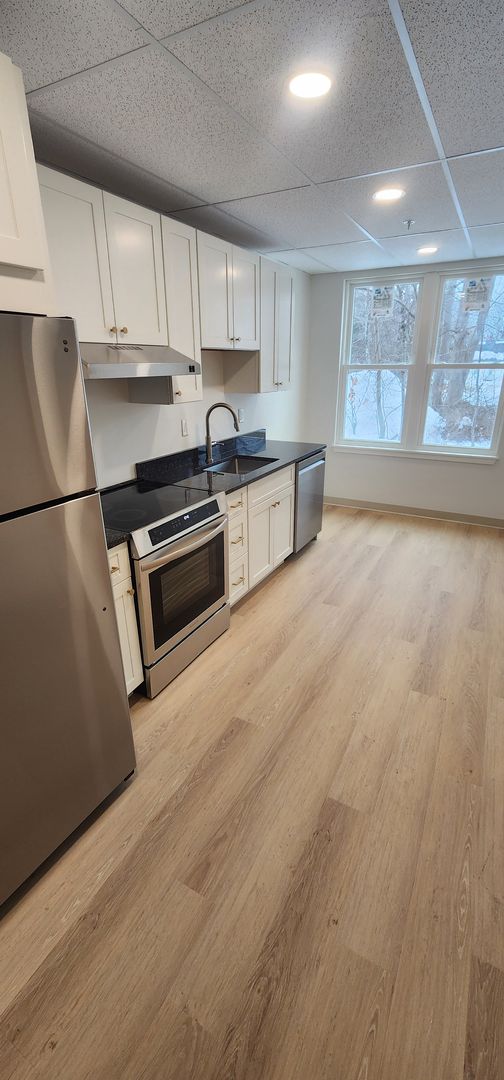 Bath Apartment: 9 Park St