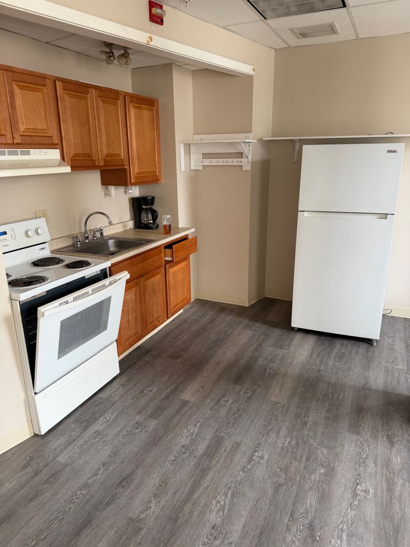 Bath Apartment: 9 Park St