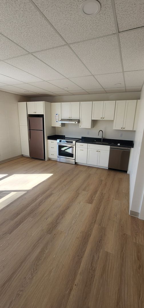 Bath Apartment: 9 Park St