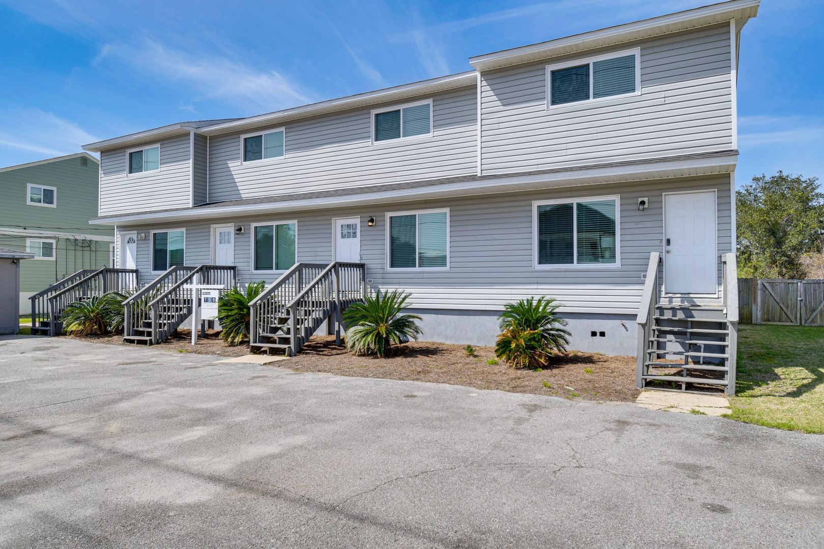 Pensacola House: 6213 Don Carlos Dr