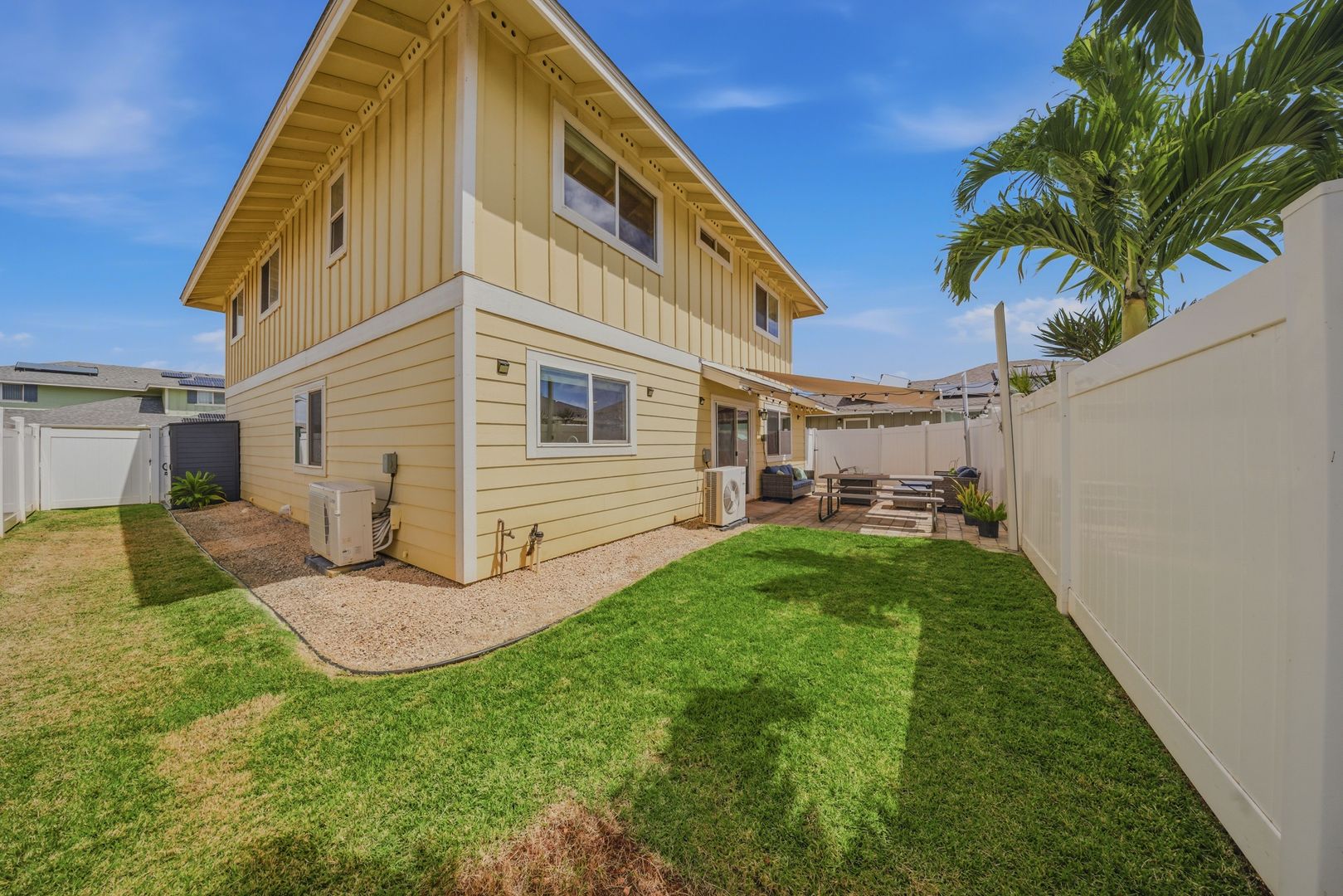 LIHUE House: 4139 KENIKENI PL