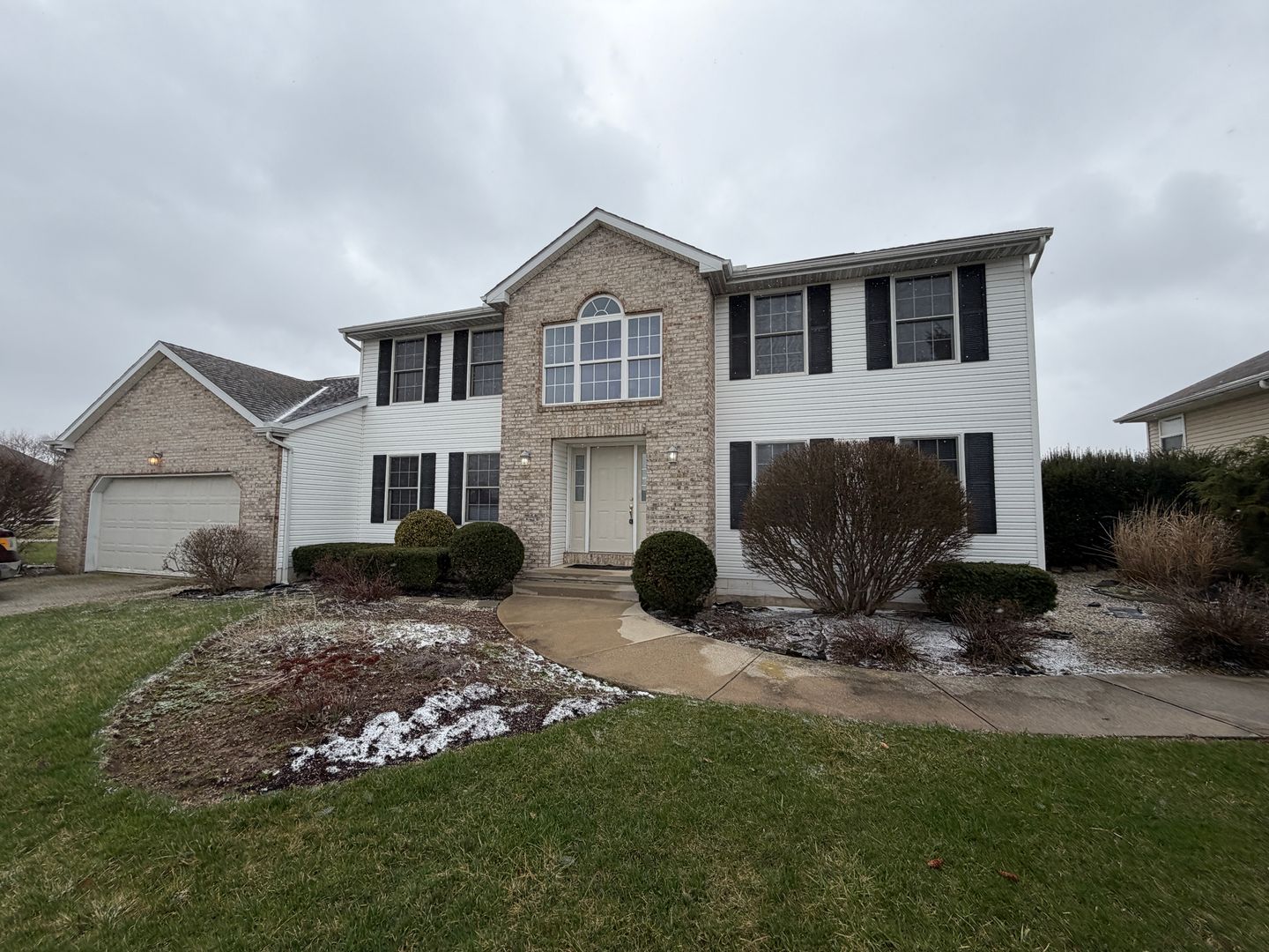 Columbia City Apartment: 1114 West Depoy Dr.