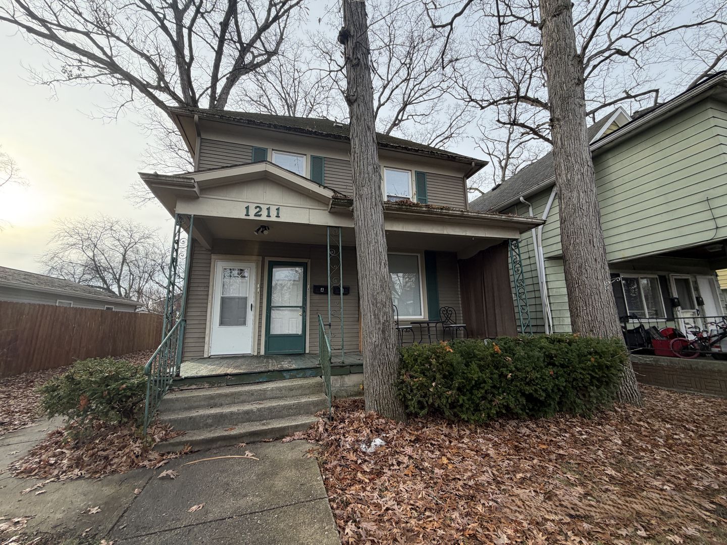Fort Wayne Apartment: 1211 W Packard Avenue