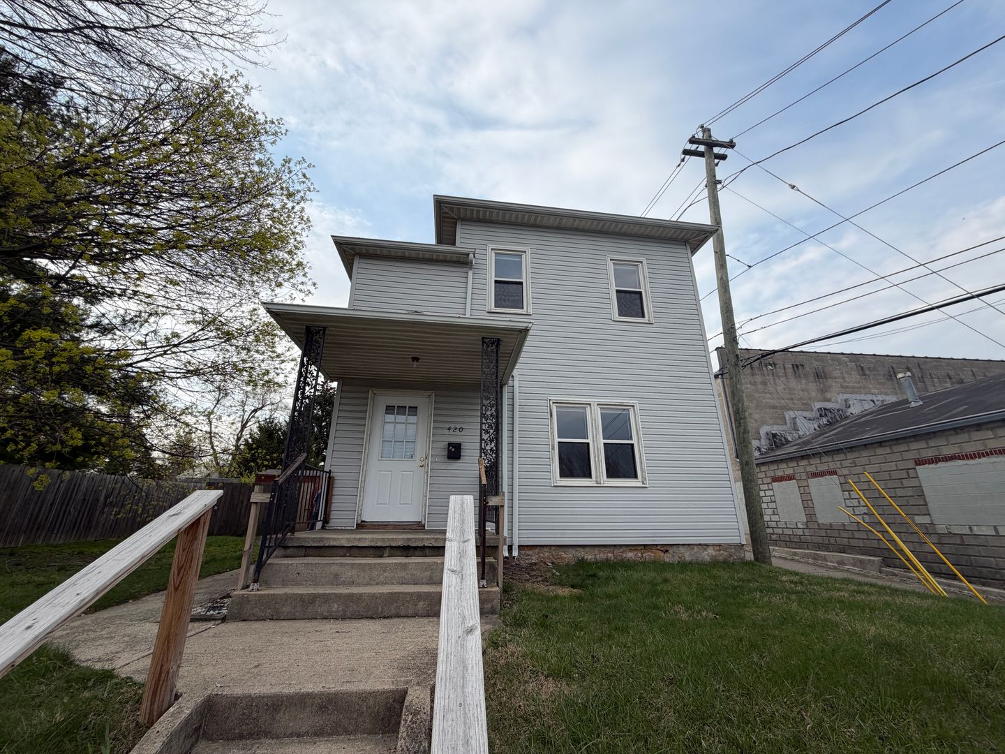 Fort Wayne House: 420 E Dewald Street