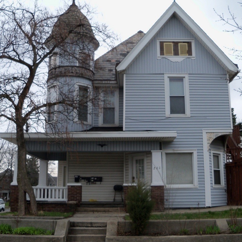 Apartment for rent at 201 E Creighton Avenue, Fort Wayne, IN 46803