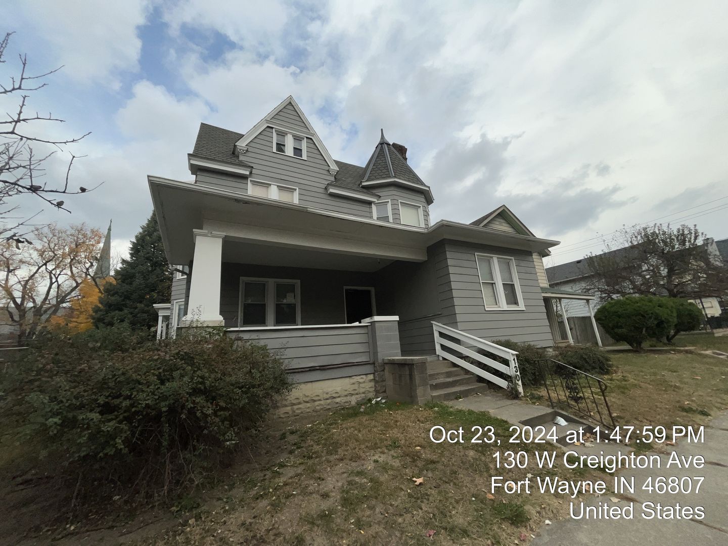 Fort Wayne Apartment: 130 W  Creighton Avenue