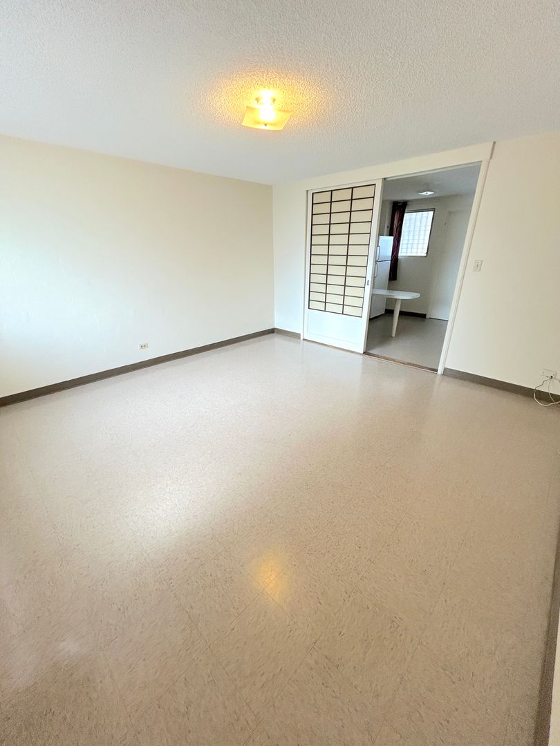 Honolulu Apartment: 2133 Citron St.