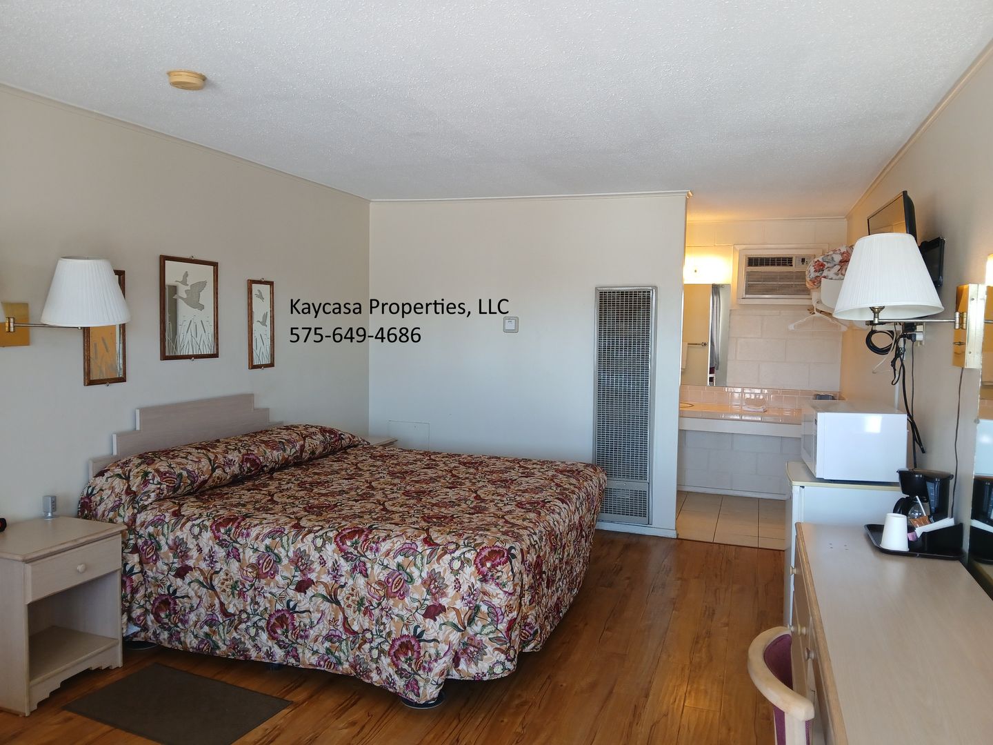 Las Cruces Apartment: 2146 W Picacho