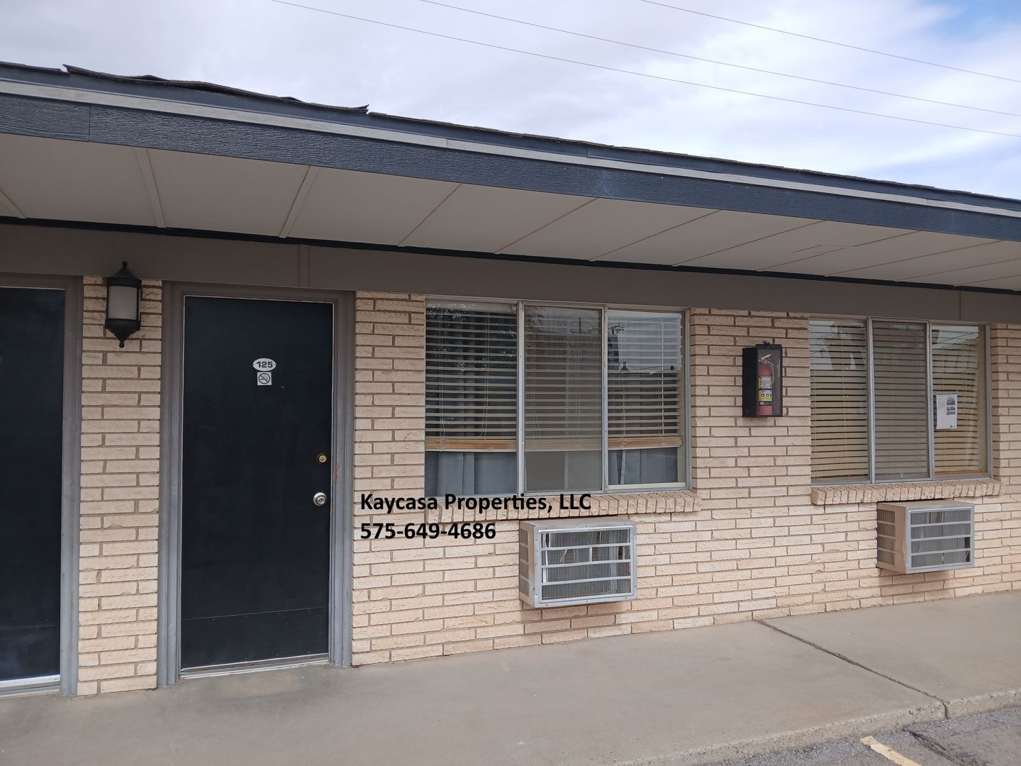Las Cruces Apartment: 2146 W Picacho