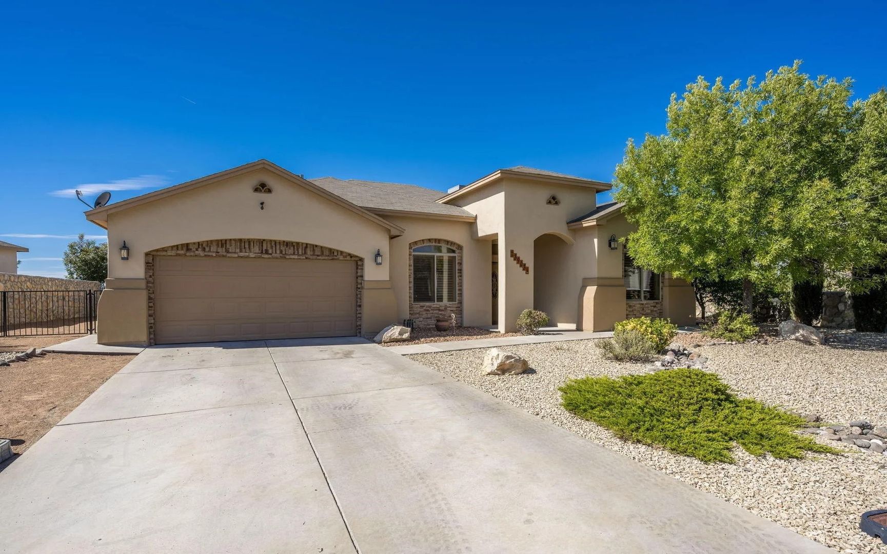 Las Cruces House: 3903 Monte Lindo Crt