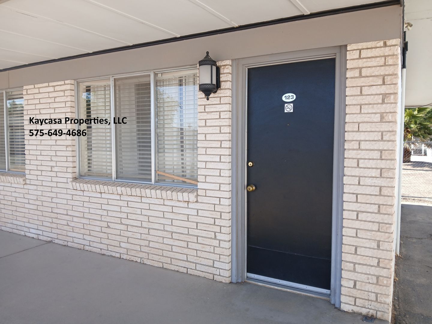 Las Cruces Apartment: 2146 W Picacho