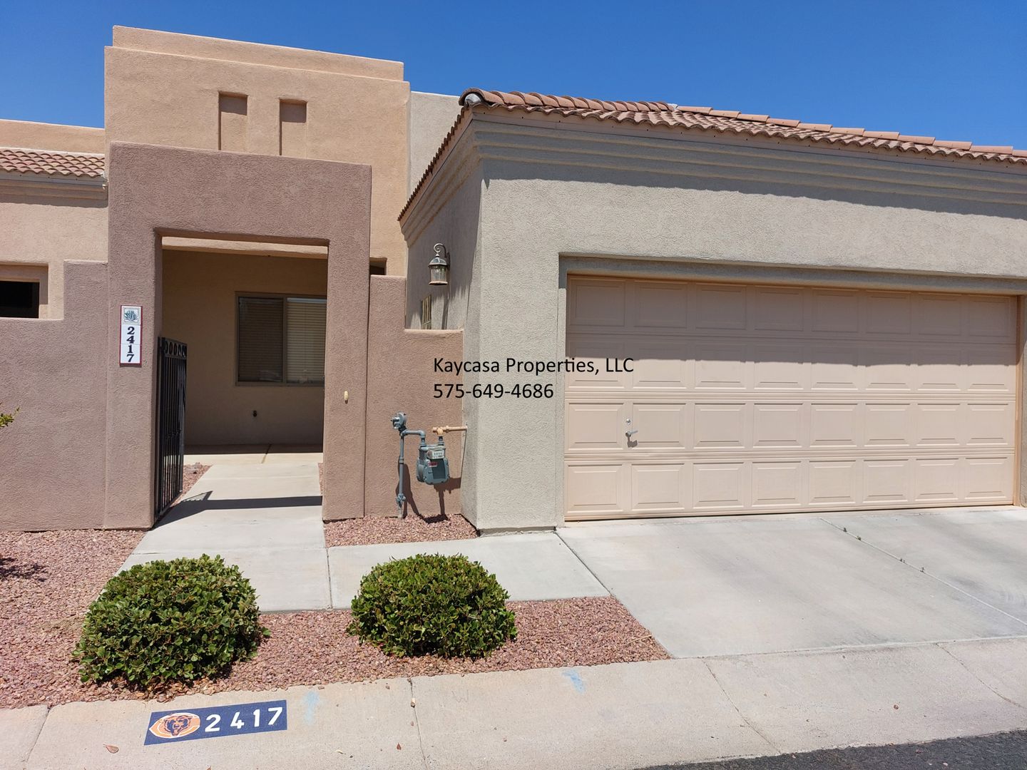 Las Cruces Townhome: 2417 Cortina Manor