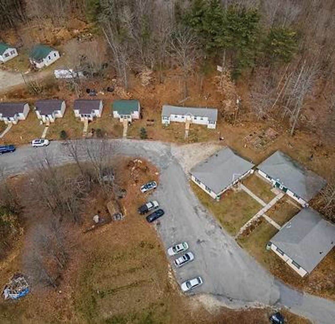 Antrim Apartment: 119 Keene Rd