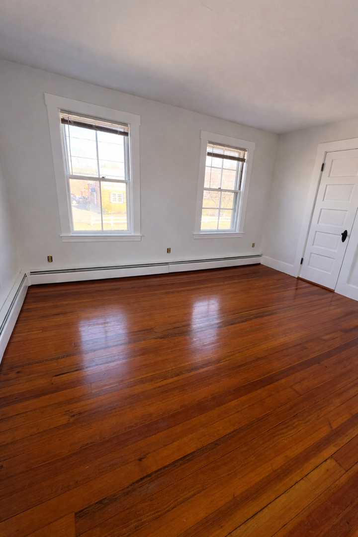 Plaistow Apartment: 84 Main Street