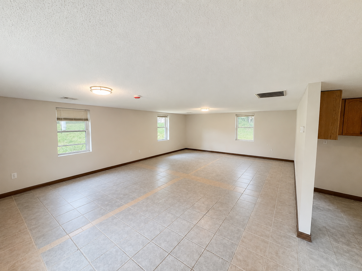 Antrim Apartment: 119 Keene Rd