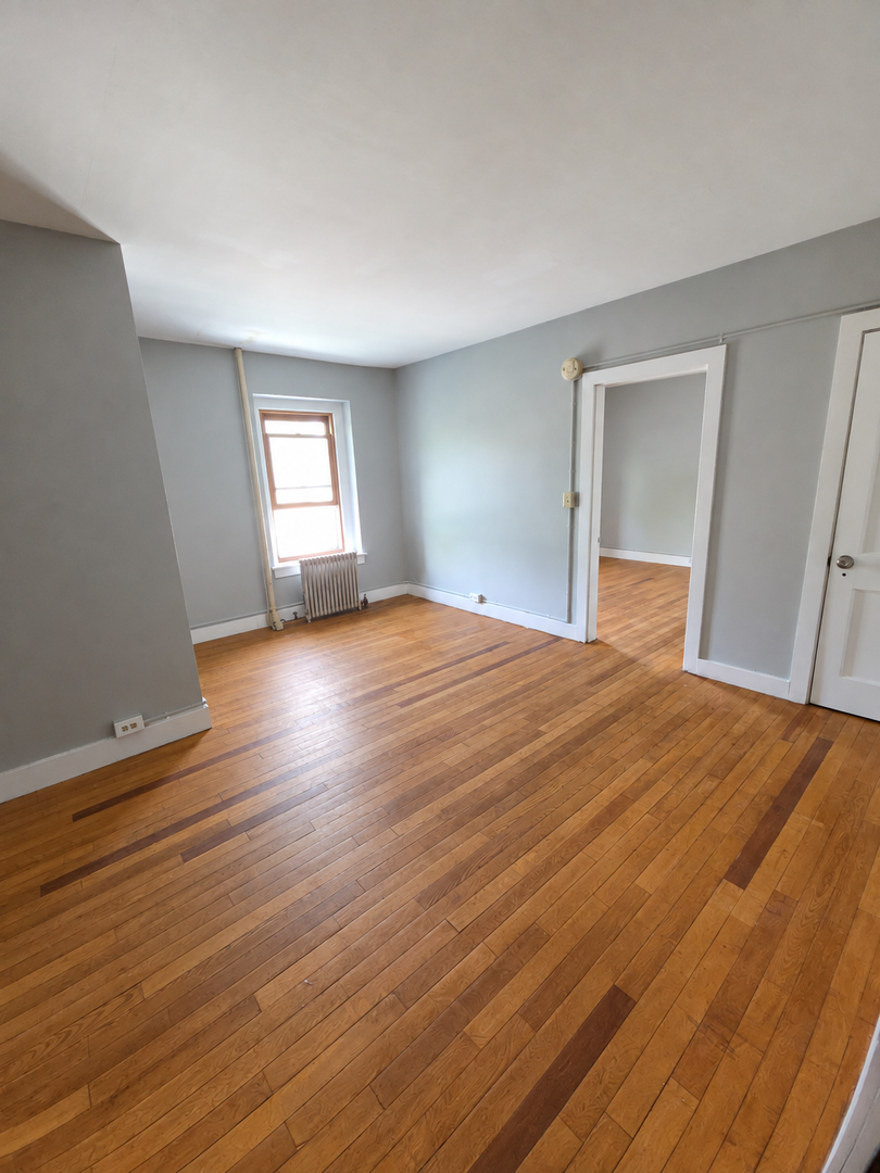 Claremont Apartment: 57 Broad Street