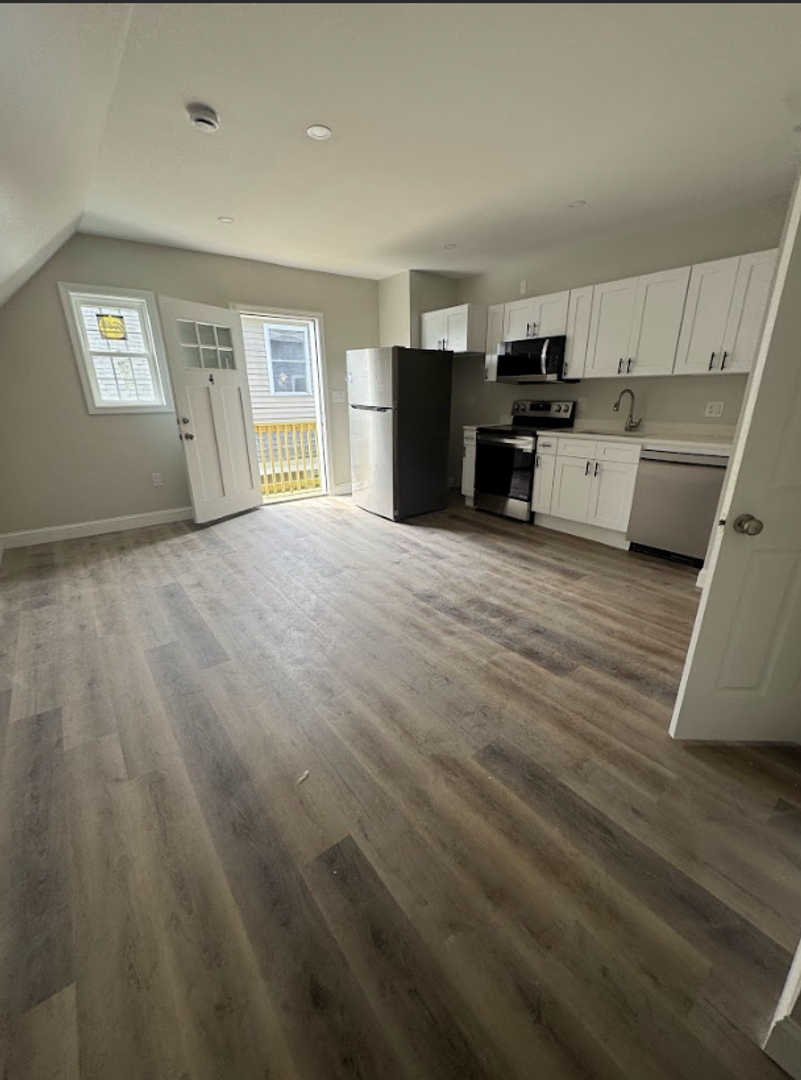 Farmington Apartment: 510 Main Street