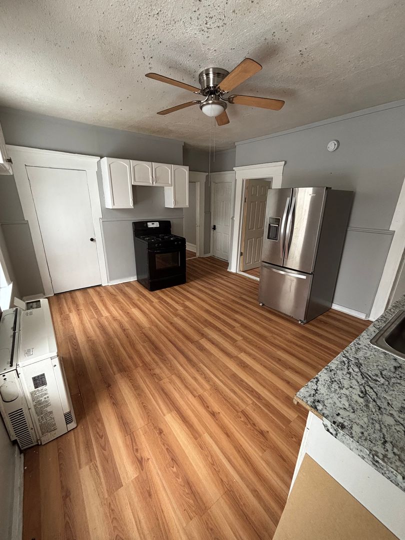 Manchester, NH Apartment: 219 Spruce St.