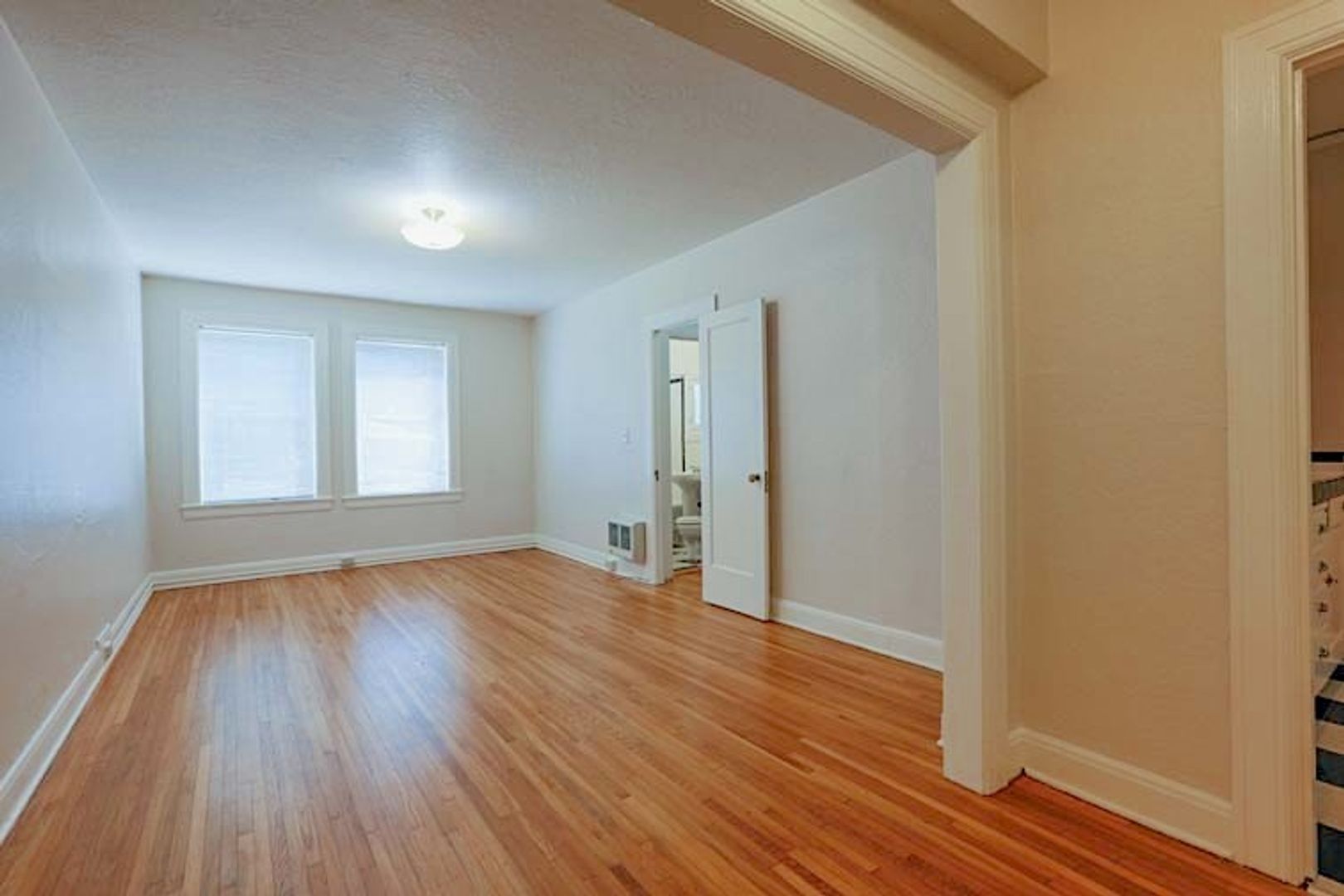 Portland Apartment: 2185 SW Yamhill St