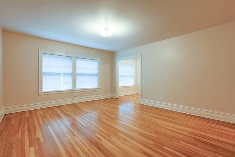 Portland Apartment: 228 NW 22nd Ave