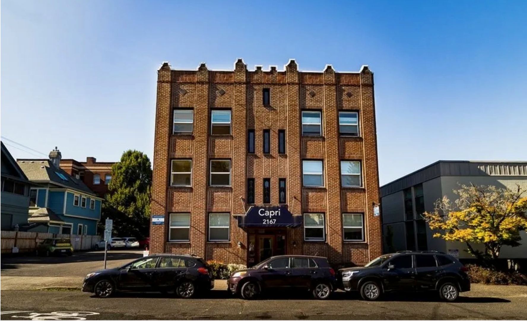 Portland Apartment: 2167 NW Flanders St.