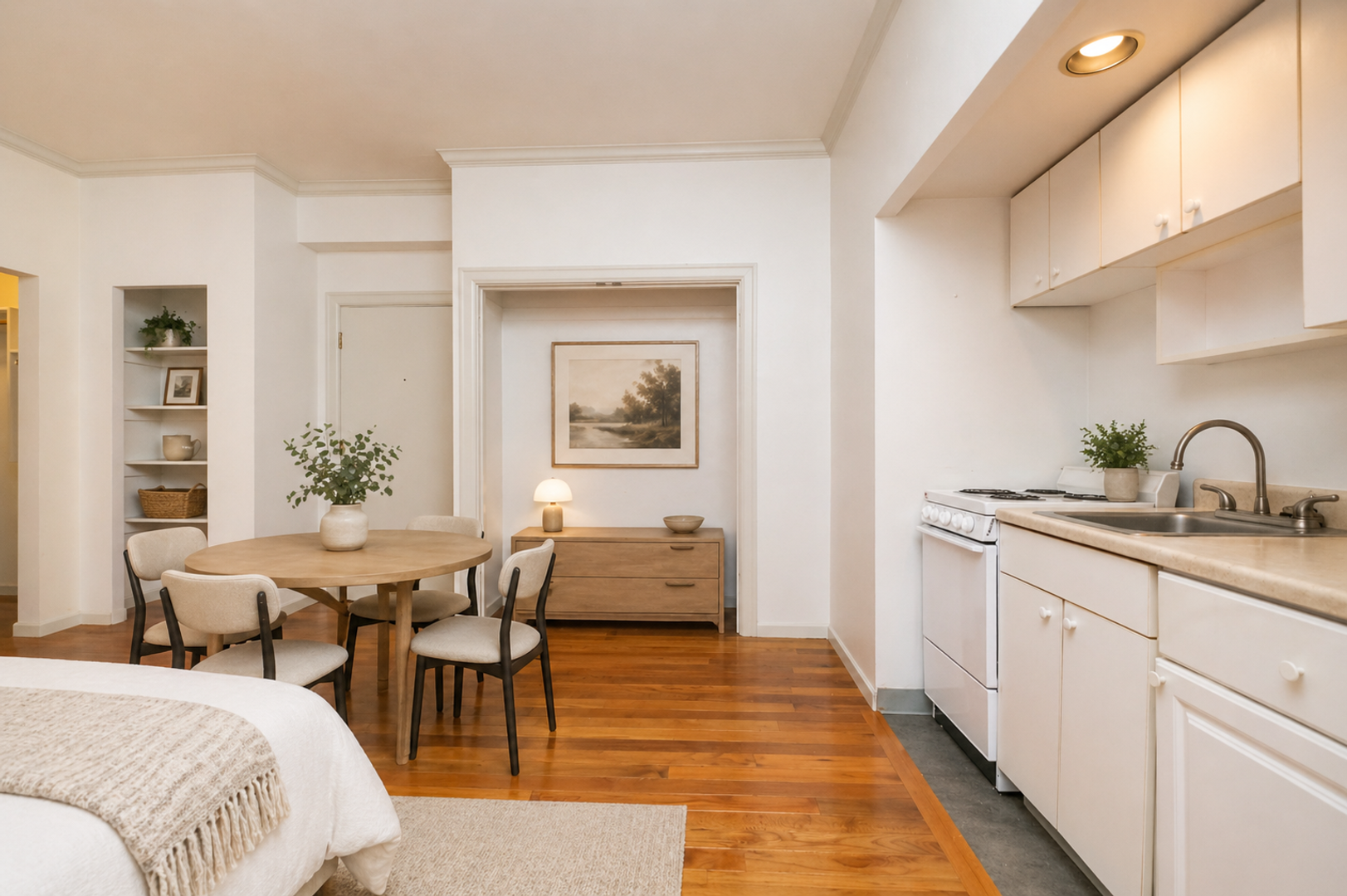 Portland Apartment: 1117 SW Alder St.