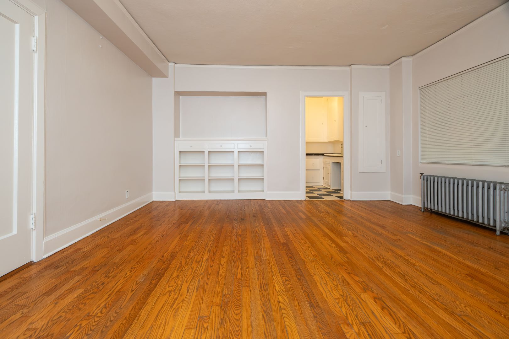 Portland Apartment: 1431 SW Park Ave