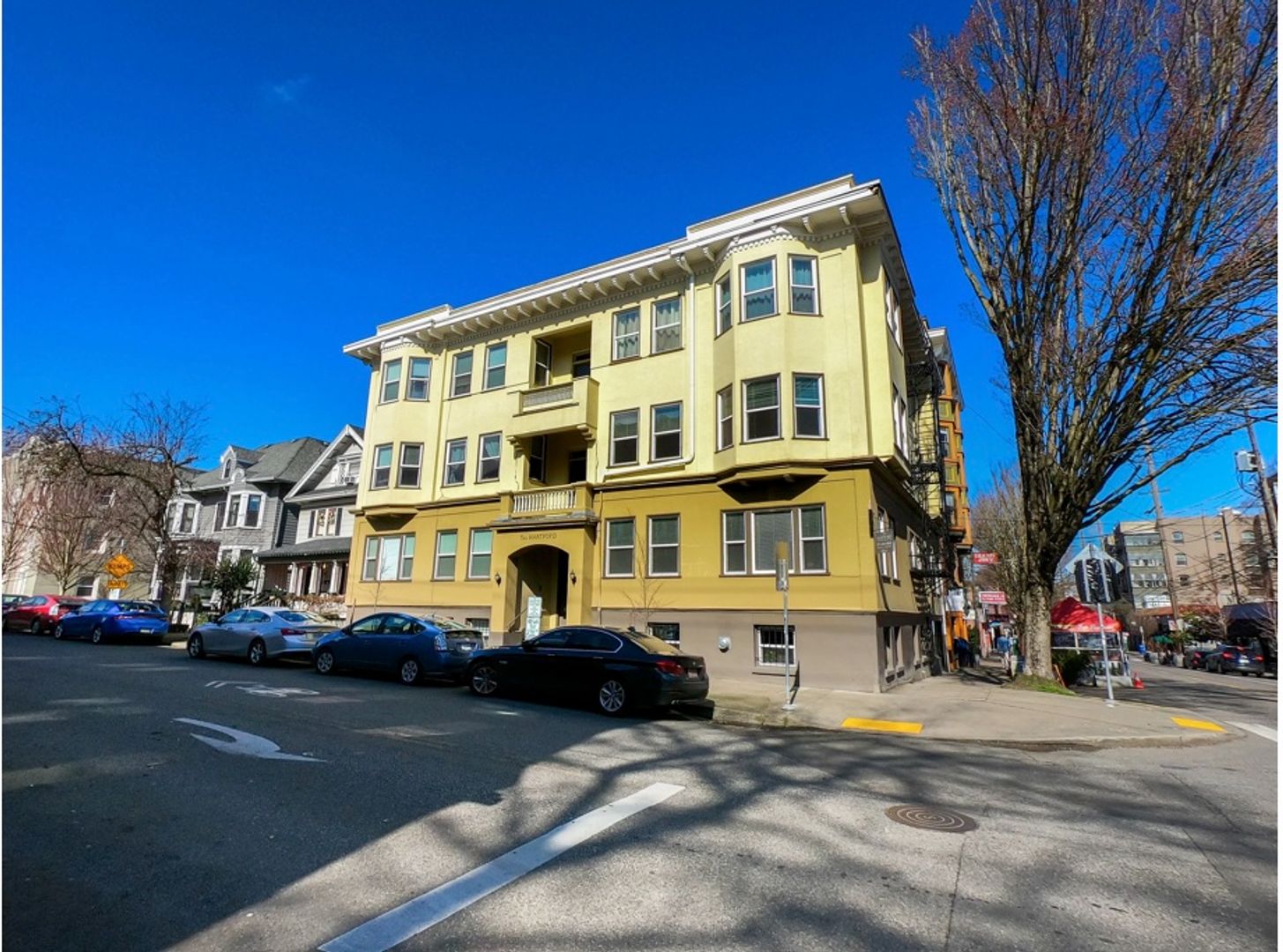 Portland Apartment: 2105 NW Flanders St.