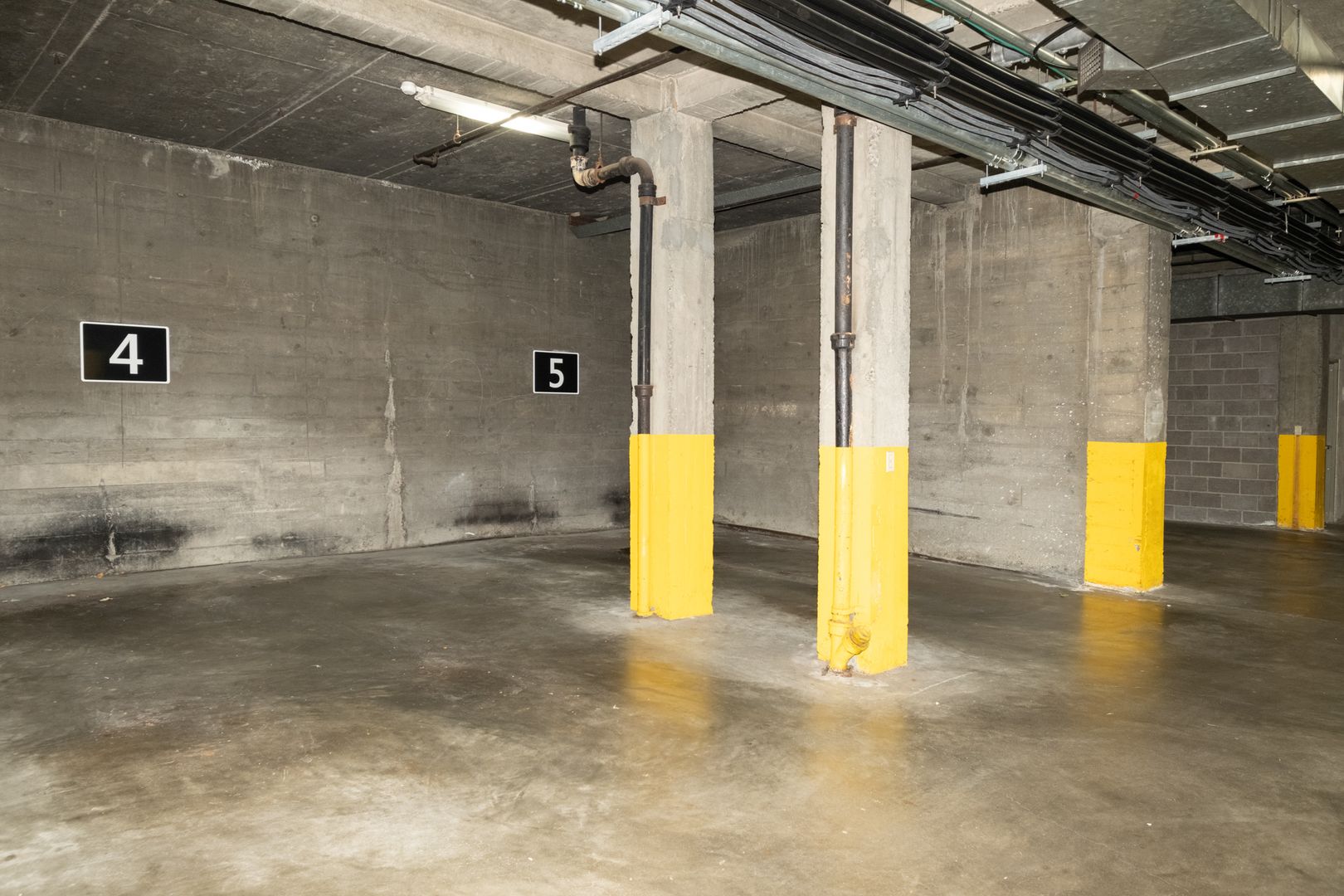 Parking at ROSE PLAZA APARTMENTS (RISI01) (3 of 3)