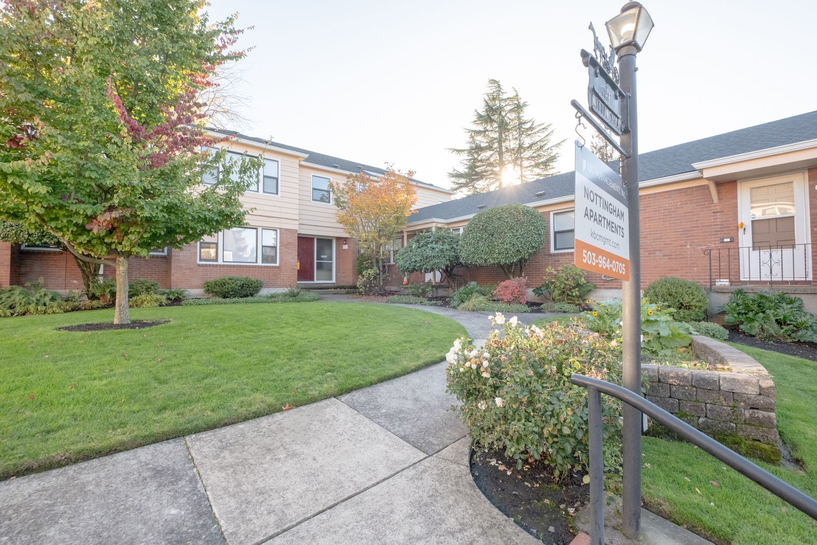 Portland Apartment: 2370 NW Pettygrove St