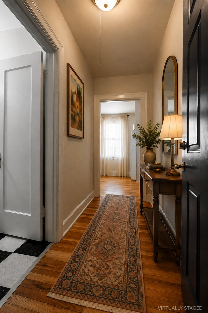 Portland Apartment: 1037 NW 20th Ave
