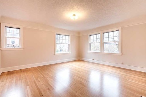Elegant 1920's Bricker Near Couch Park in NW Portland! – photo 1