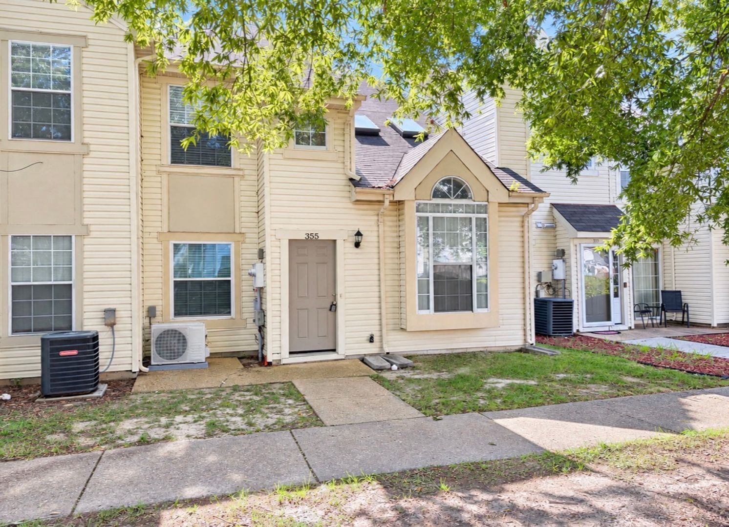 Newport News House: 355 Lee Mills Dr