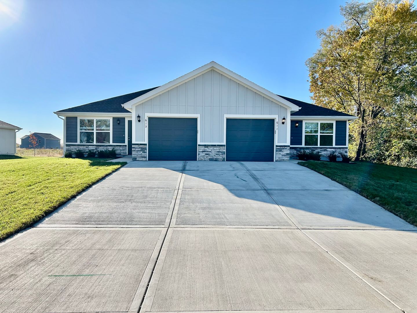 Belton Apartment: 611-613 Fall Meadow Ln