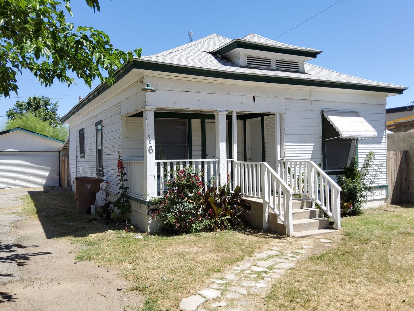 Bakersfield House: 506 Fig St