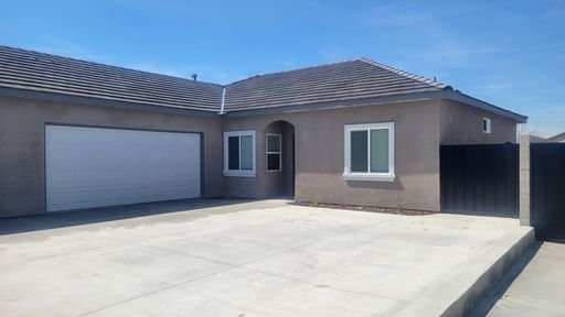 7003 Paige Elizabeth Unit B, Bakersfield, CA 93313 – photo 1