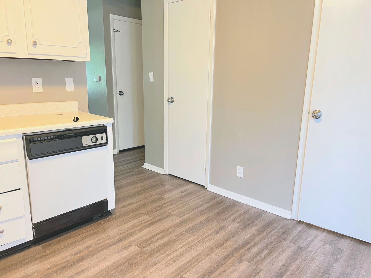 2 bedroom 1.5 bath townhouse 10 of 12