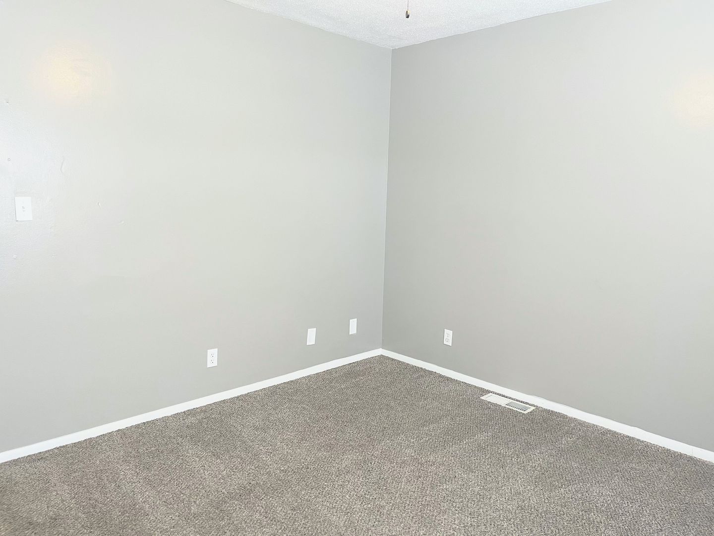 2 bedroom 1.5 bath townhouse 7 of 12