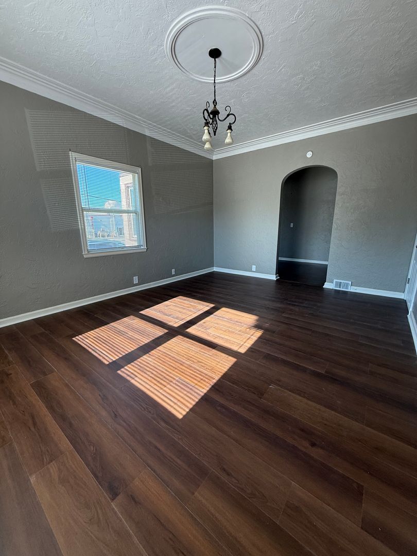 Kokomo Apartment: 601-01 North Main Street
