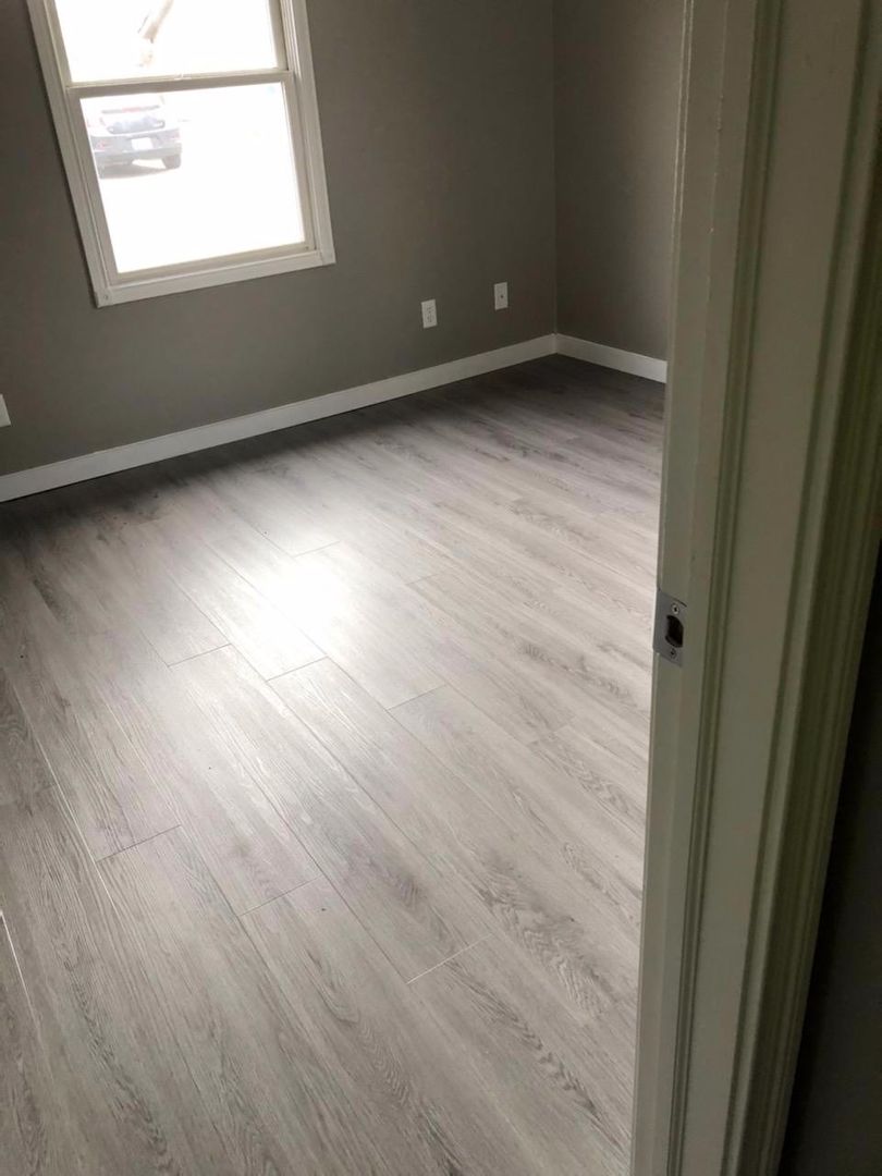 Very Nice 2 Bedroom 1 Bath Duplex 5 of 9