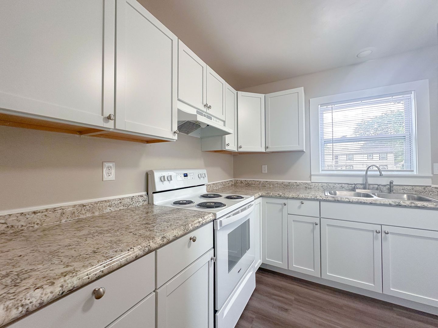 Rochester Apartment: 1707 Madison Street