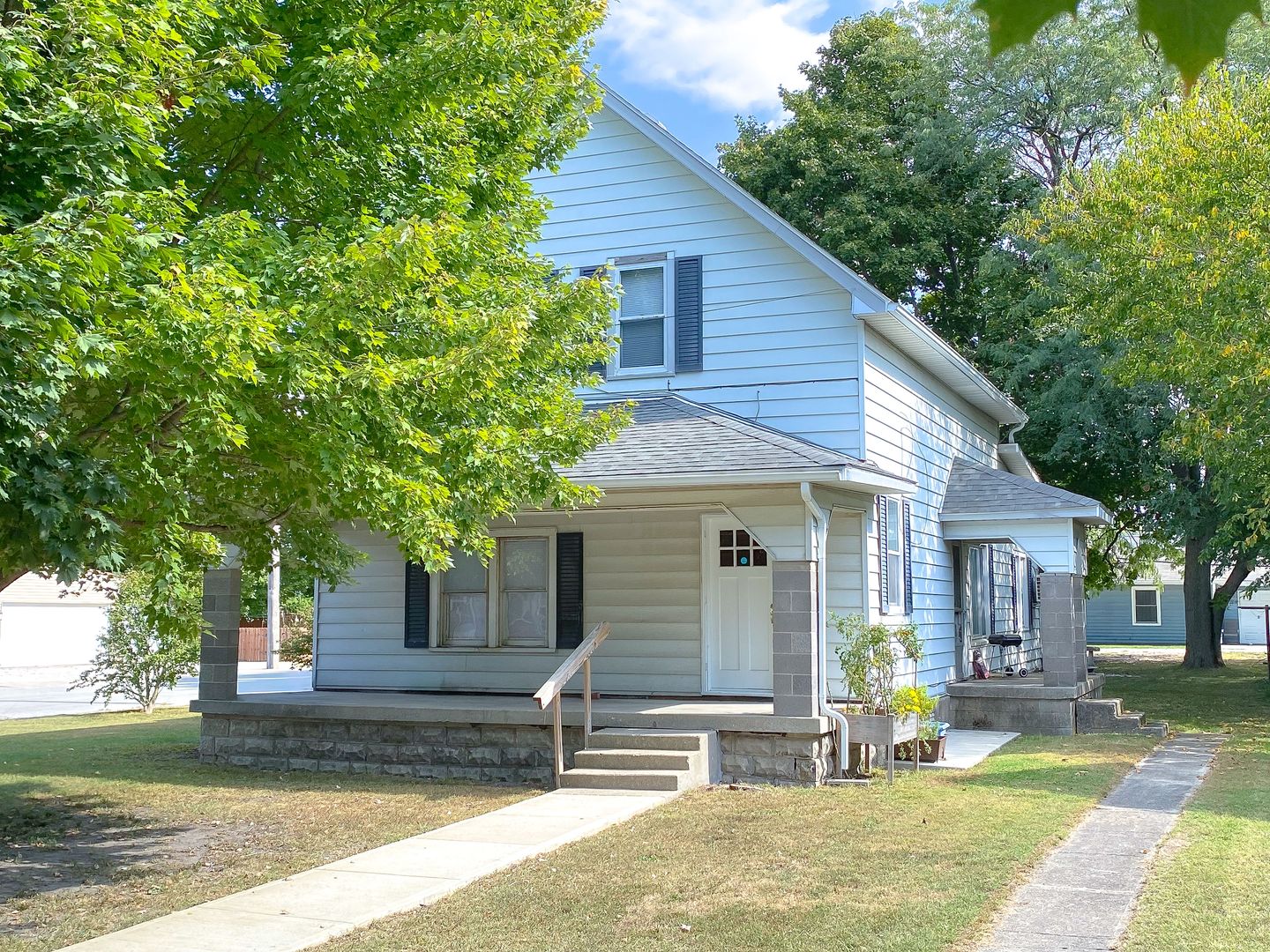 627 North Main Street