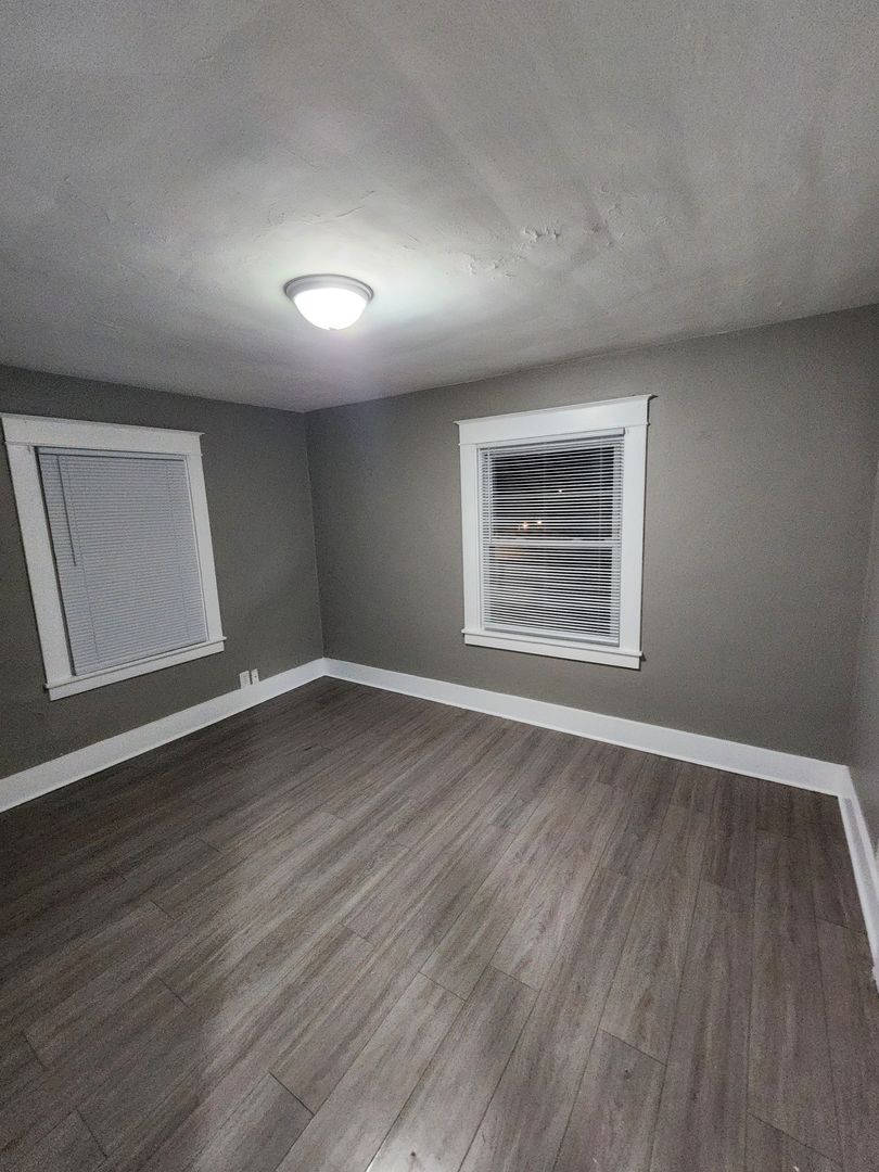 Kokomo Apartment: 409-411 West State Street