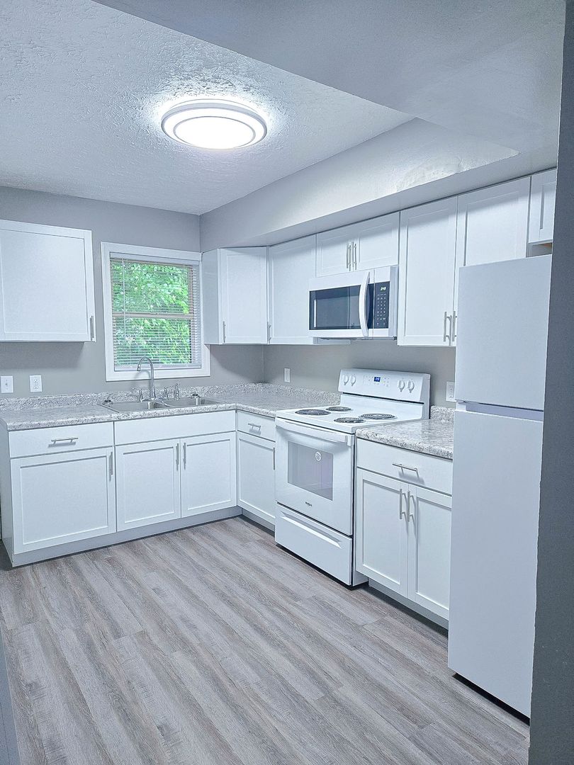 Logansport Apartment: 3200 Maple Ridge Court