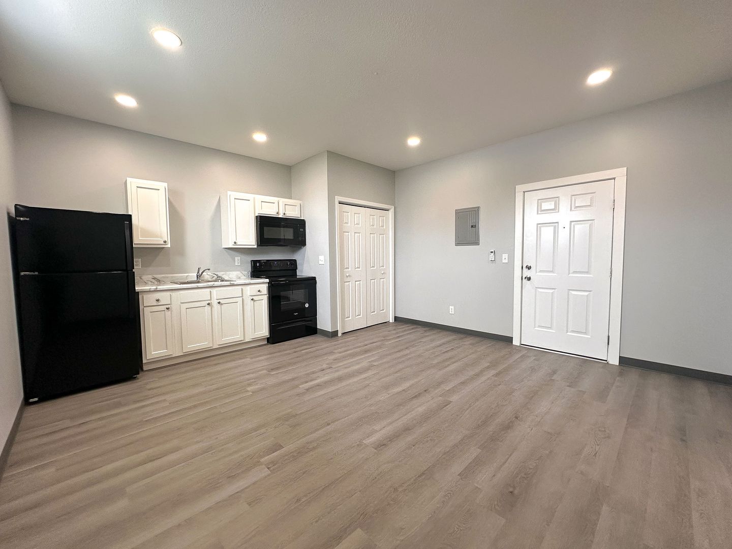 Kokomo Apartment: 604-07 North Main Street