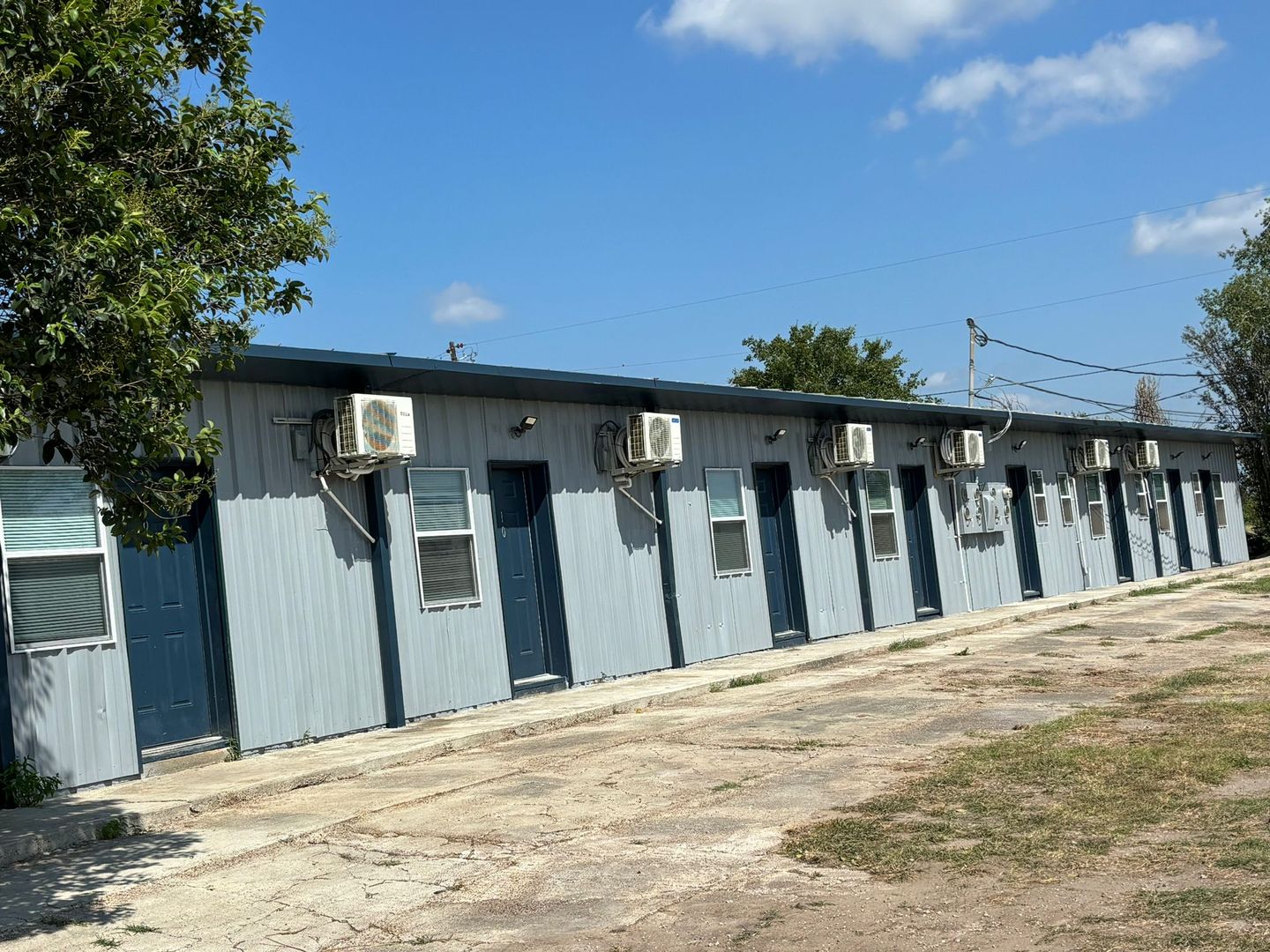 Beeville Apartment: 1627 W FM351
