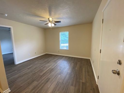 Comfort & Convenience – 1 Bed, 1 Bath in Orange, TX!